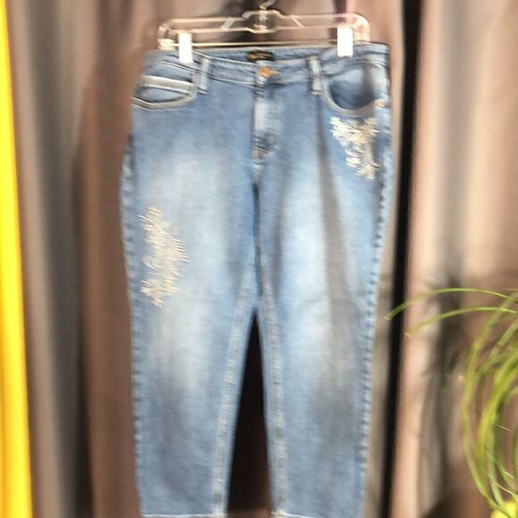 Lee Modern Series Women's Jeans mid-rise fit light wash embroidered size 14M - Picture 2 of 8